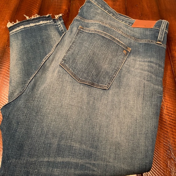 Jeans - Picture 1 of 7